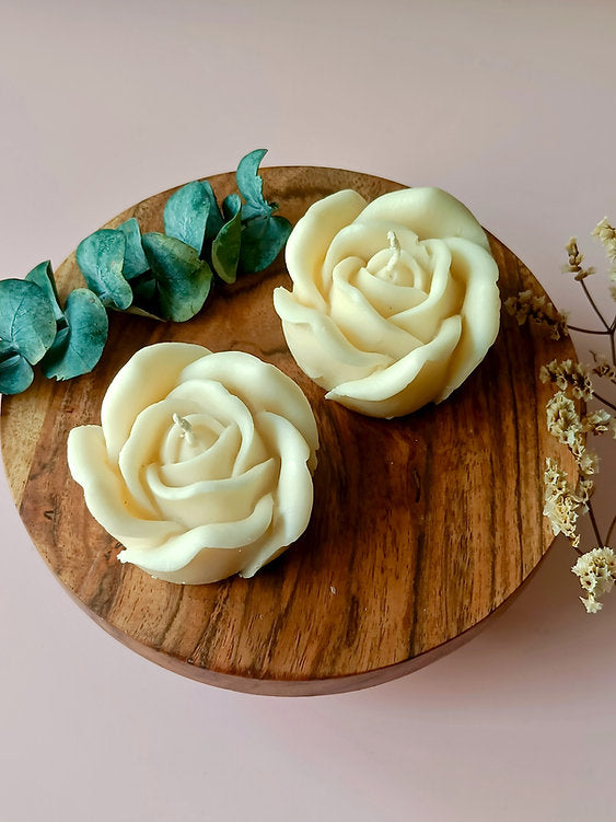Eternal Roses Candle