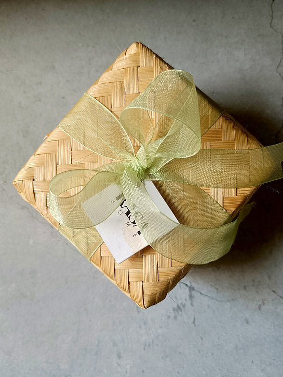 Intertwine Candle Gift Set